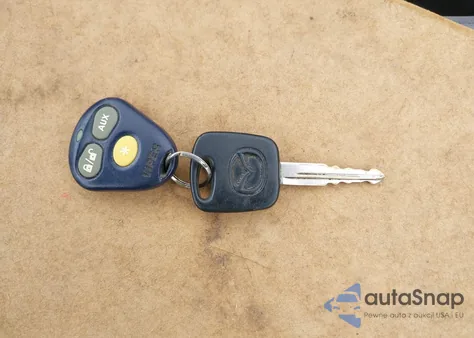 2004 Mazda Tribute Es V6 z USA, uszkodzony, nr VIN 4F2CZ96174KM04432